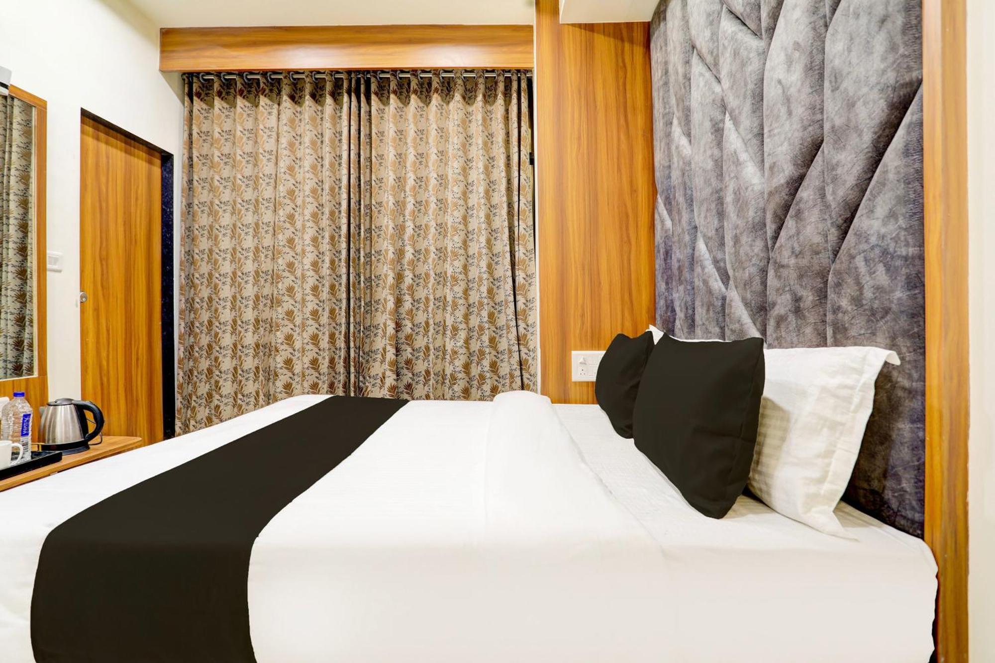 Hotel O Sun Light Ahmedabad Exterior foto